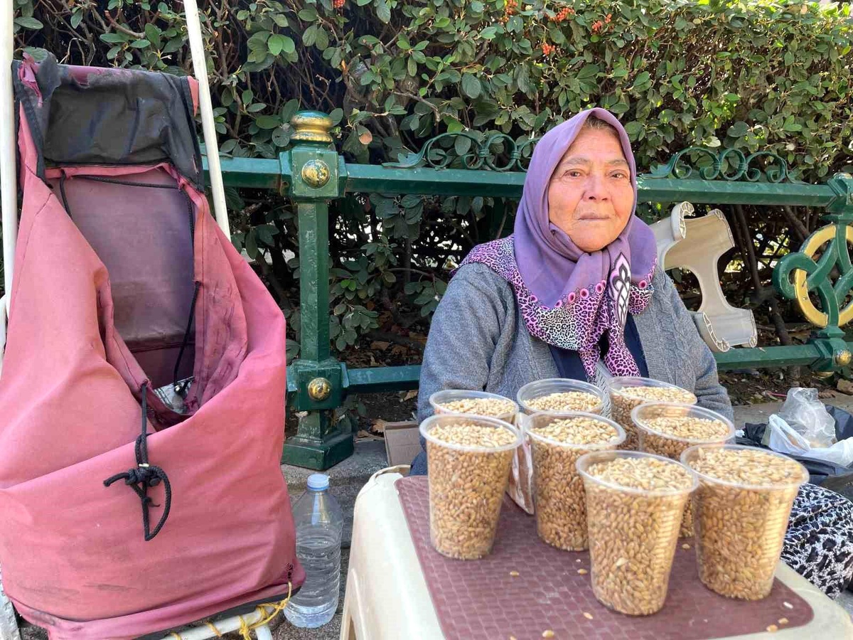 Gül Hanım\'ın Güvercin Sevgisi