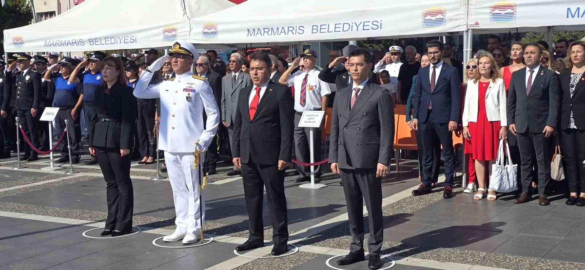 Marmaris\'te 29 Ekim Cumhuriyet Bayramı Kutlamaları
