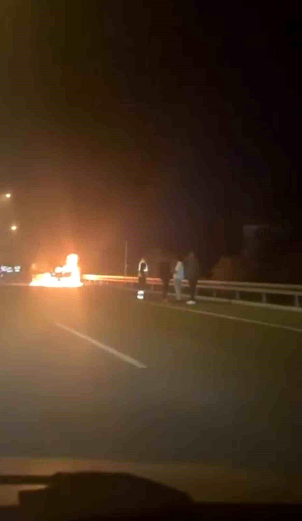 Bursa\'da Araç Yangını: Otomobil Küle Döndü