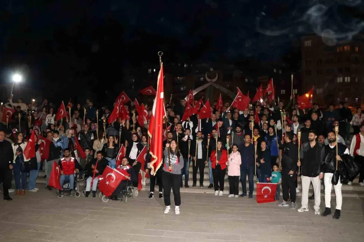 Siirt\'te Fener Alayı Coşkusu