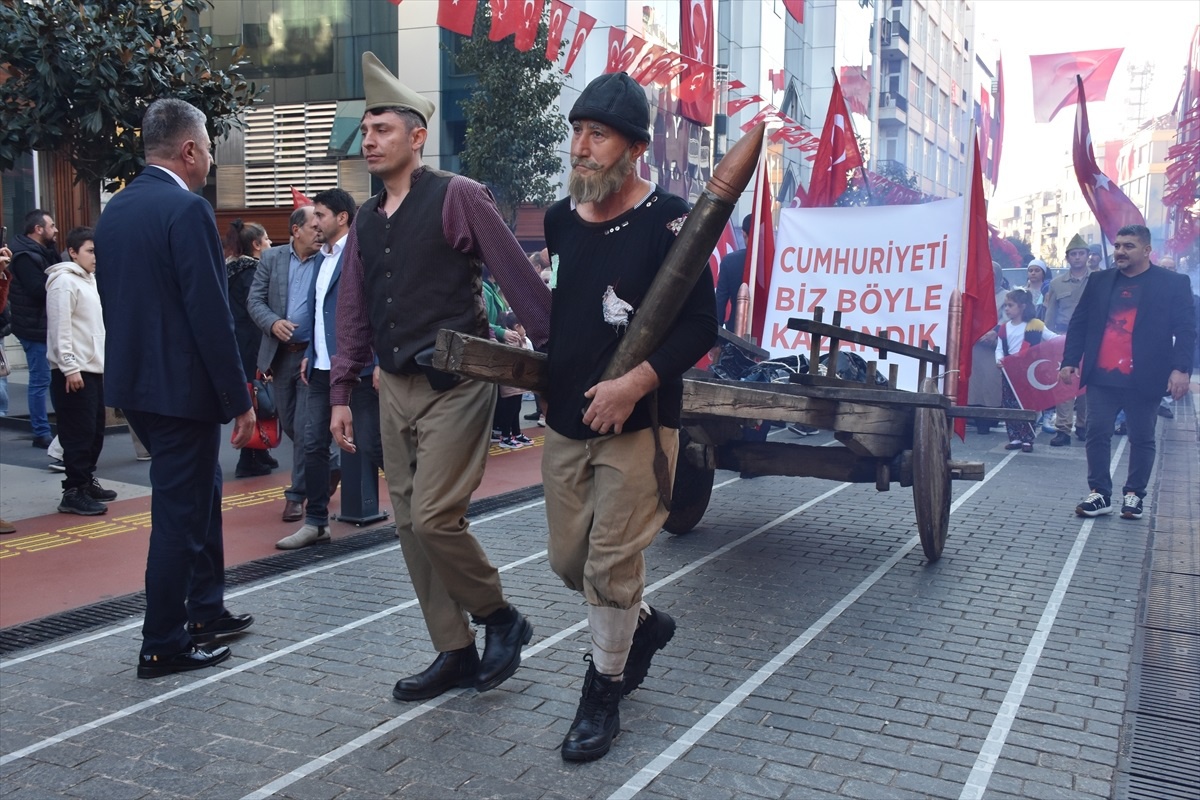 Trabzon\'da "Cumhuriyeti Biz Böyle Kazandık" yürüyüşü düzenlendi