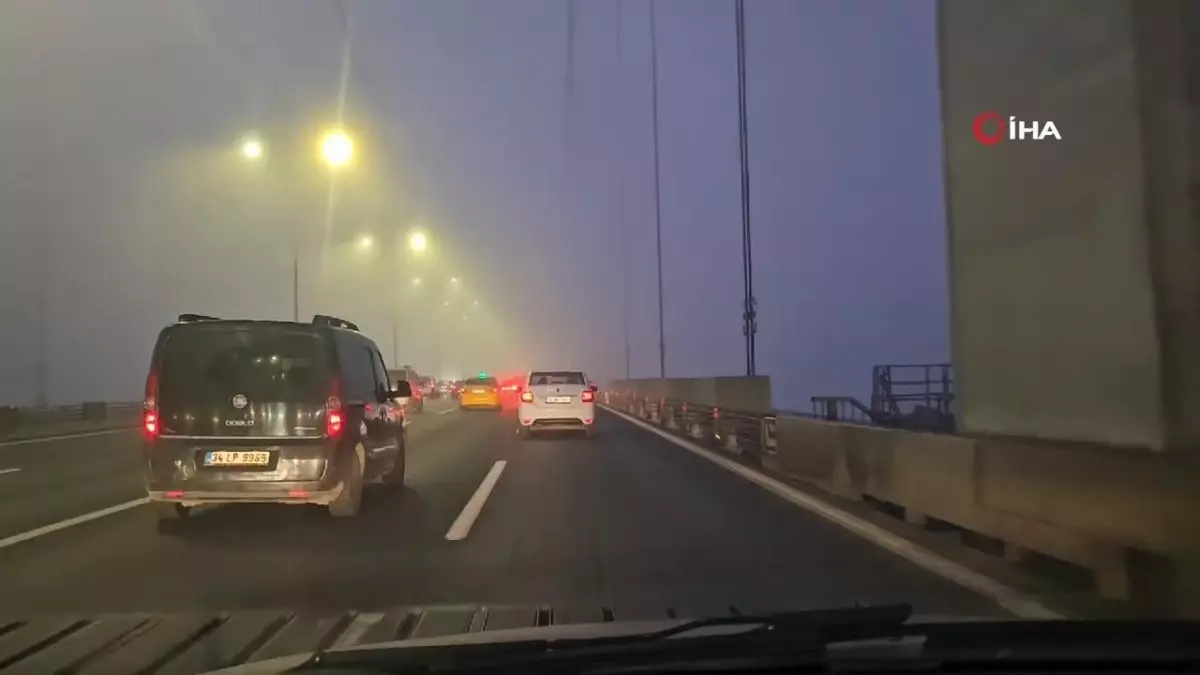 İstanbul Boğazı\'nda Gemi Trafiği Askıya Alındı