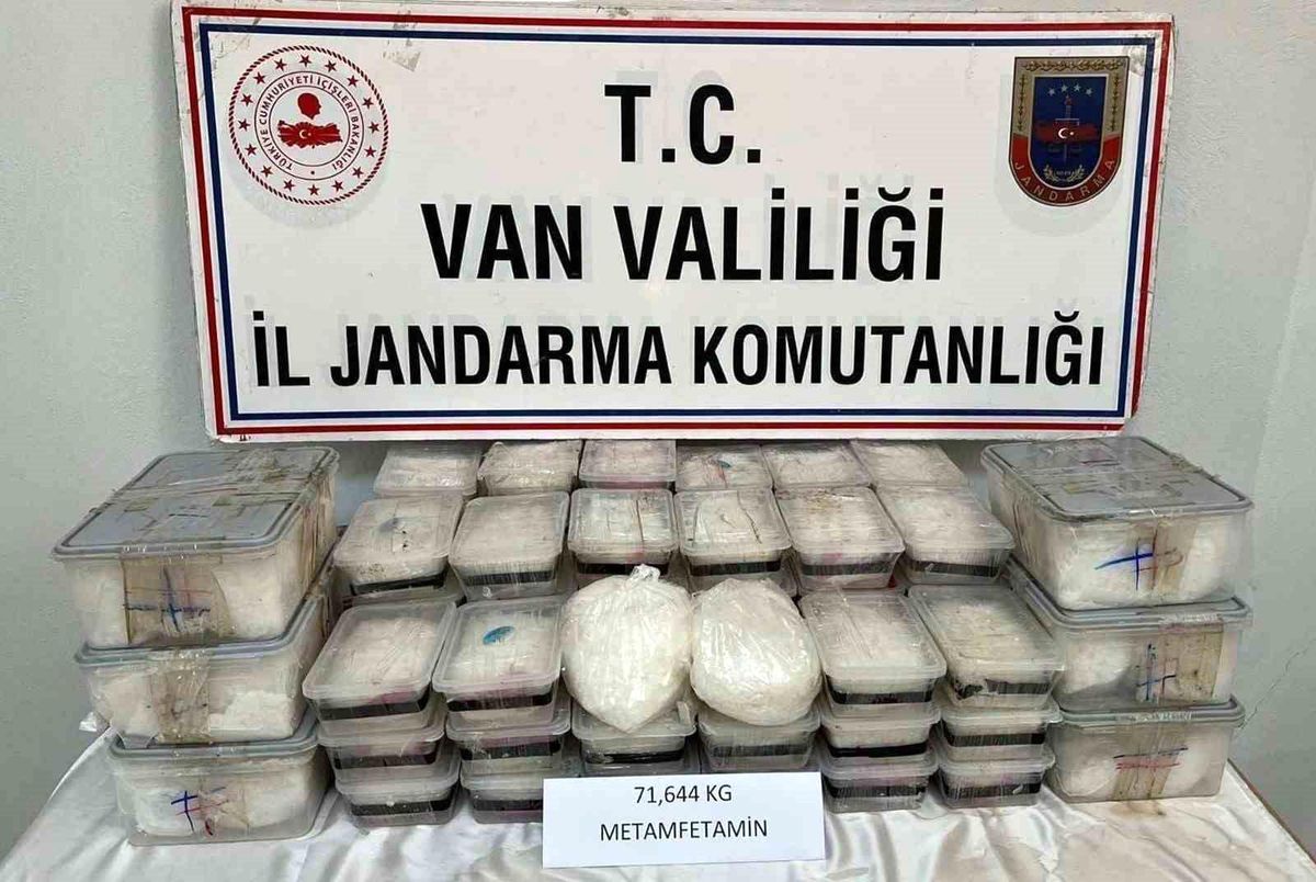 Van\'da Uyuşturucu Operasyonu: 71 Kilo Metamfetamin Ele Geçirildi