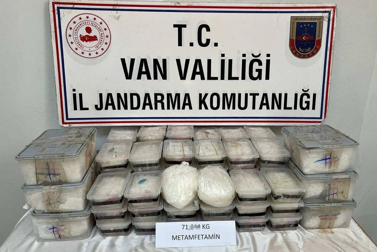 Van\'da Uyuşturucu Operasyonu: 71 Kilo Ele Geçirildi