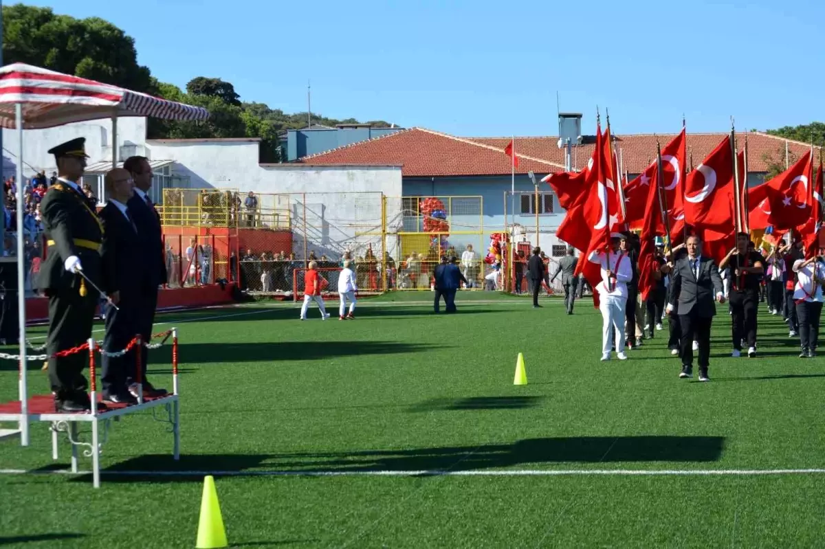 Ayvalık’ta Cumhuriyet Bayramı Coşkuyla Kutlandı