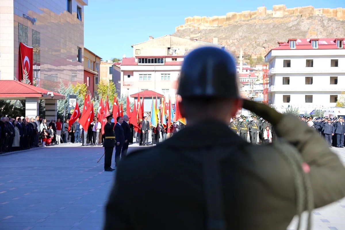 Bayburt\'ta 29 Ekim Cumhuriyet Bayramı Coşkuyla Kutlandı