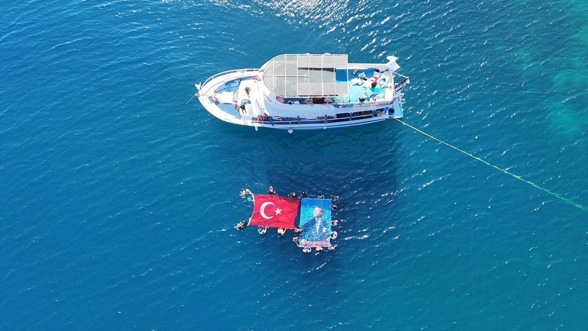Bodrum\'da Cumhuriyet Bayramı Kutlaması