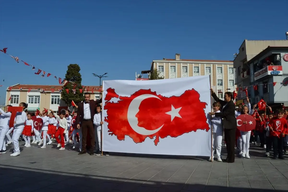 Edirne\'de Cumhuriyet Bayramı Coşkuyla Kutlandı