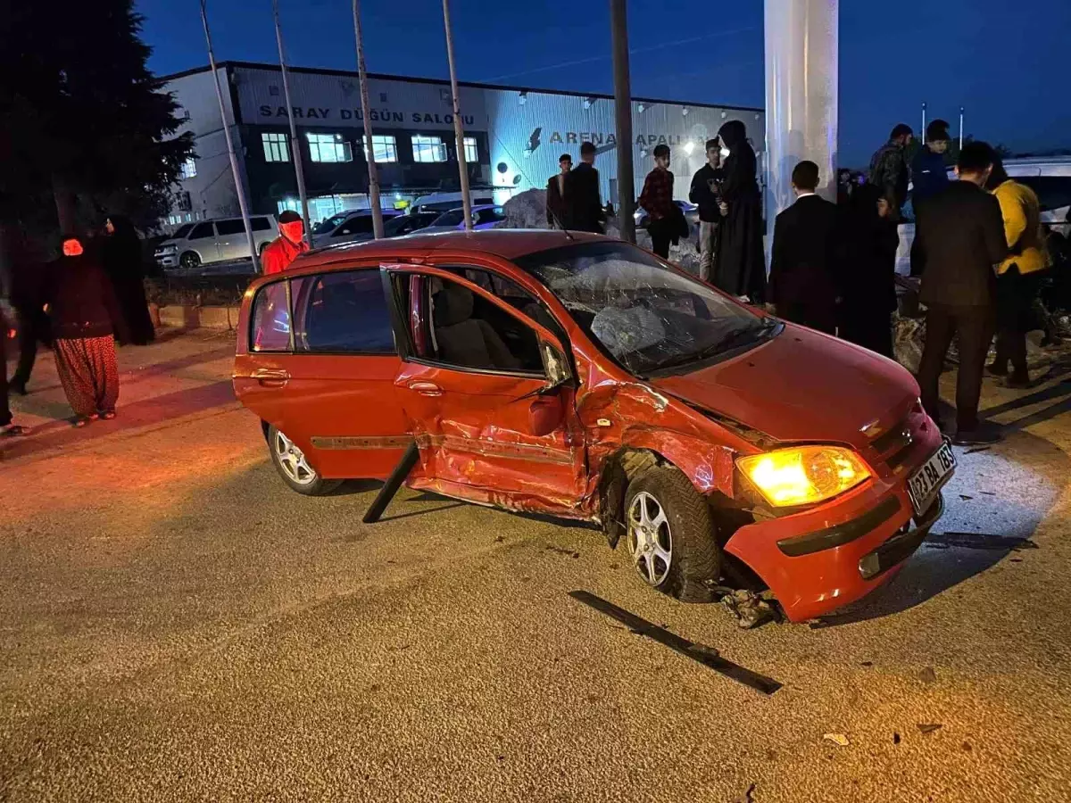 Elazığ\'da Trafik Kazası: 5 Yaralı