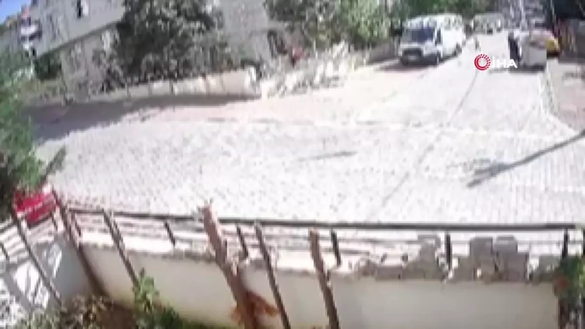 Esenyurt\'ta Kargo Aracı Çocuğu Ezdi