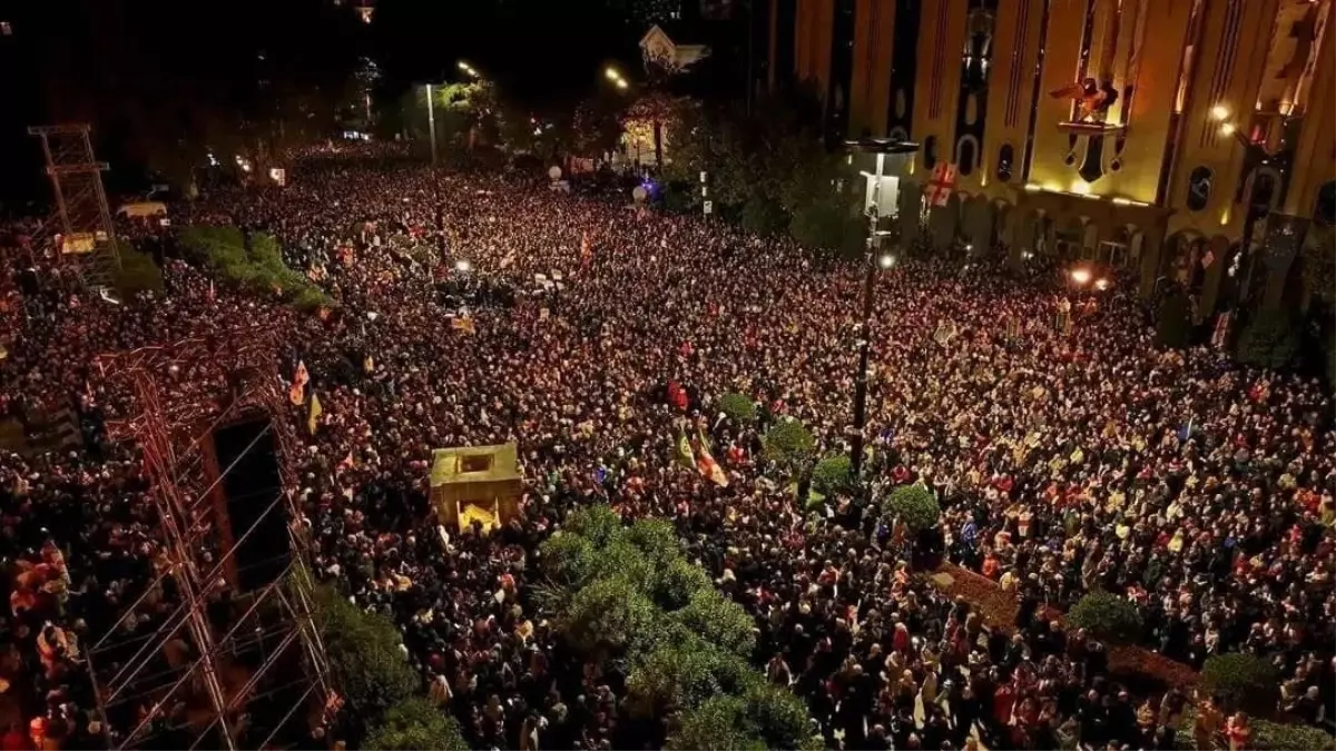 Gürcistan\'da Seçim Sonuçlarına Protesto