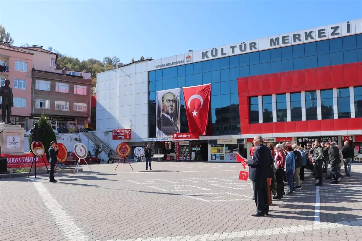 Havza\'da CHP ve ADD\'den Cumhuriyet\'in 101. yılı etkinliği