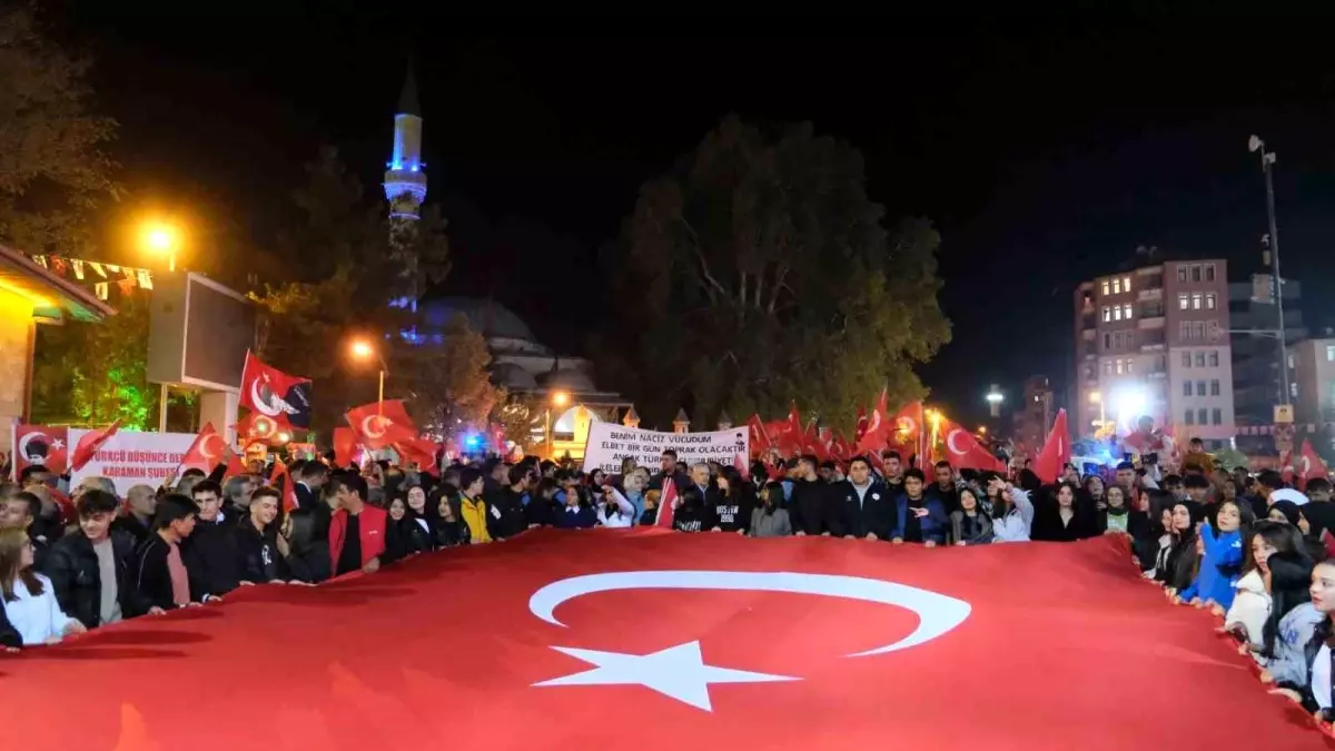 Karaman\'da Fener Alayı ve Şehitlere Saygı Yürüyüşü