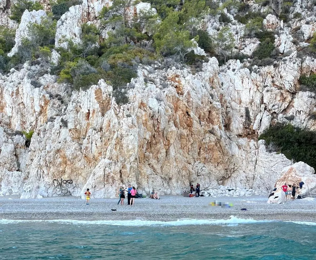 Antalya\'da Dağcıya Kaza: Alman Turist Hayatını Kaybetti