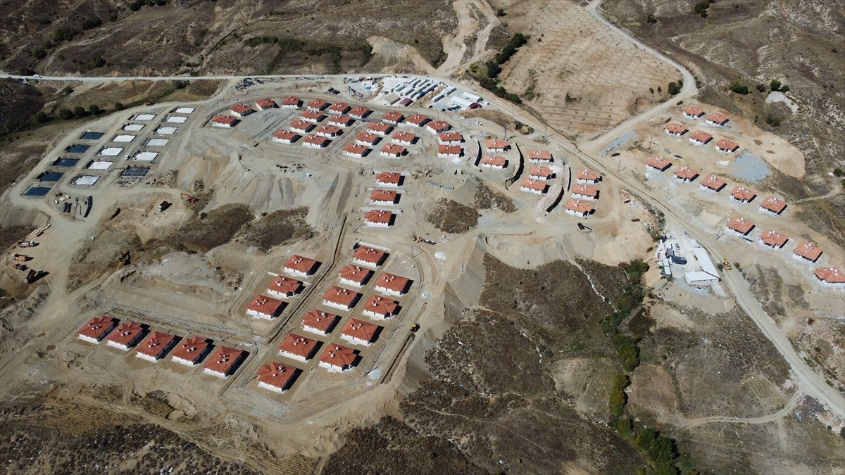 Malatya\'da yıl sonunda 6 bin kırsal konut teslim edilecek