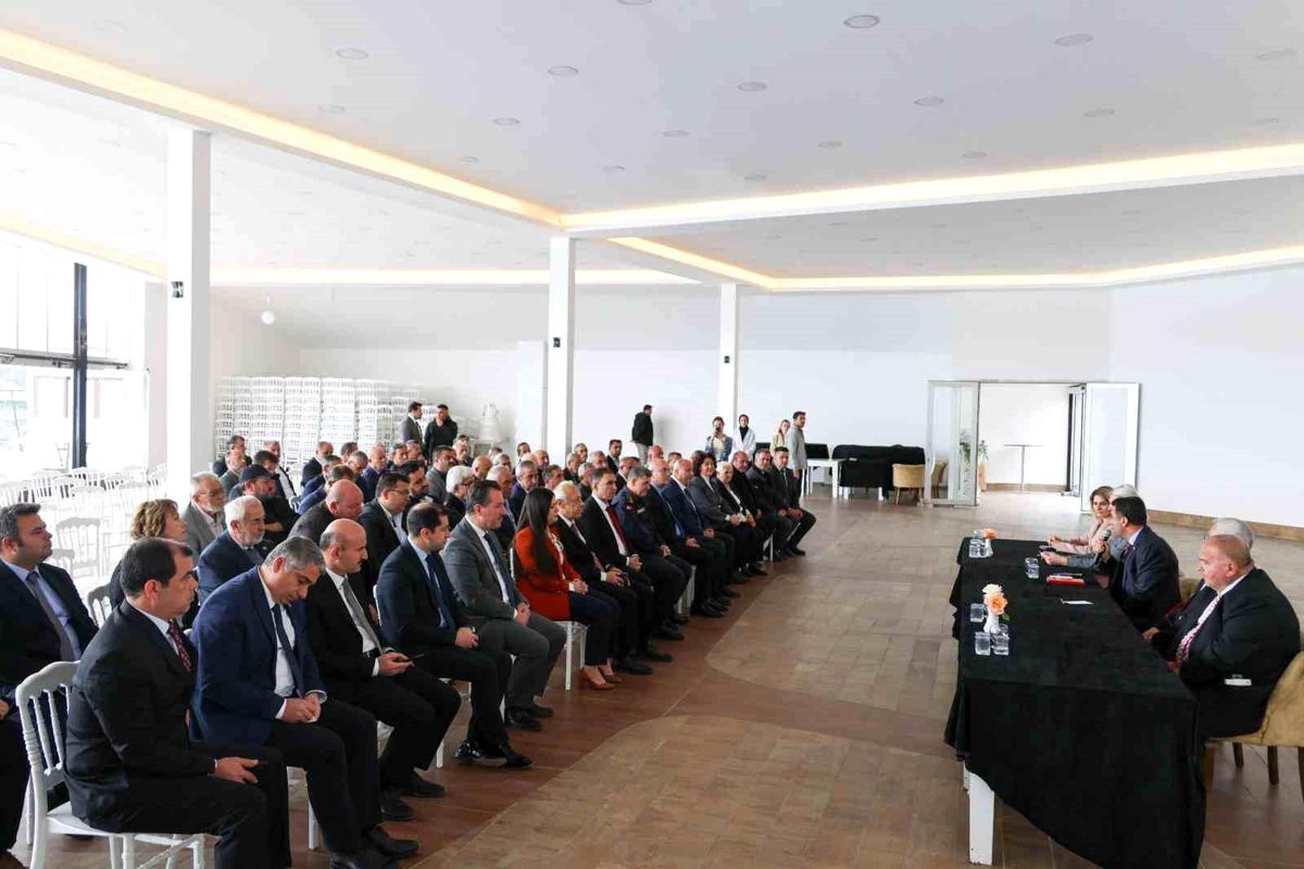 Muhtarlarla Probleme Çözüm Toplantısı