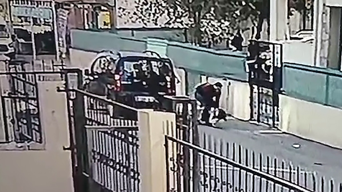 Adana\'da Eşini Darbedip Kaçırmaya Çalıştı