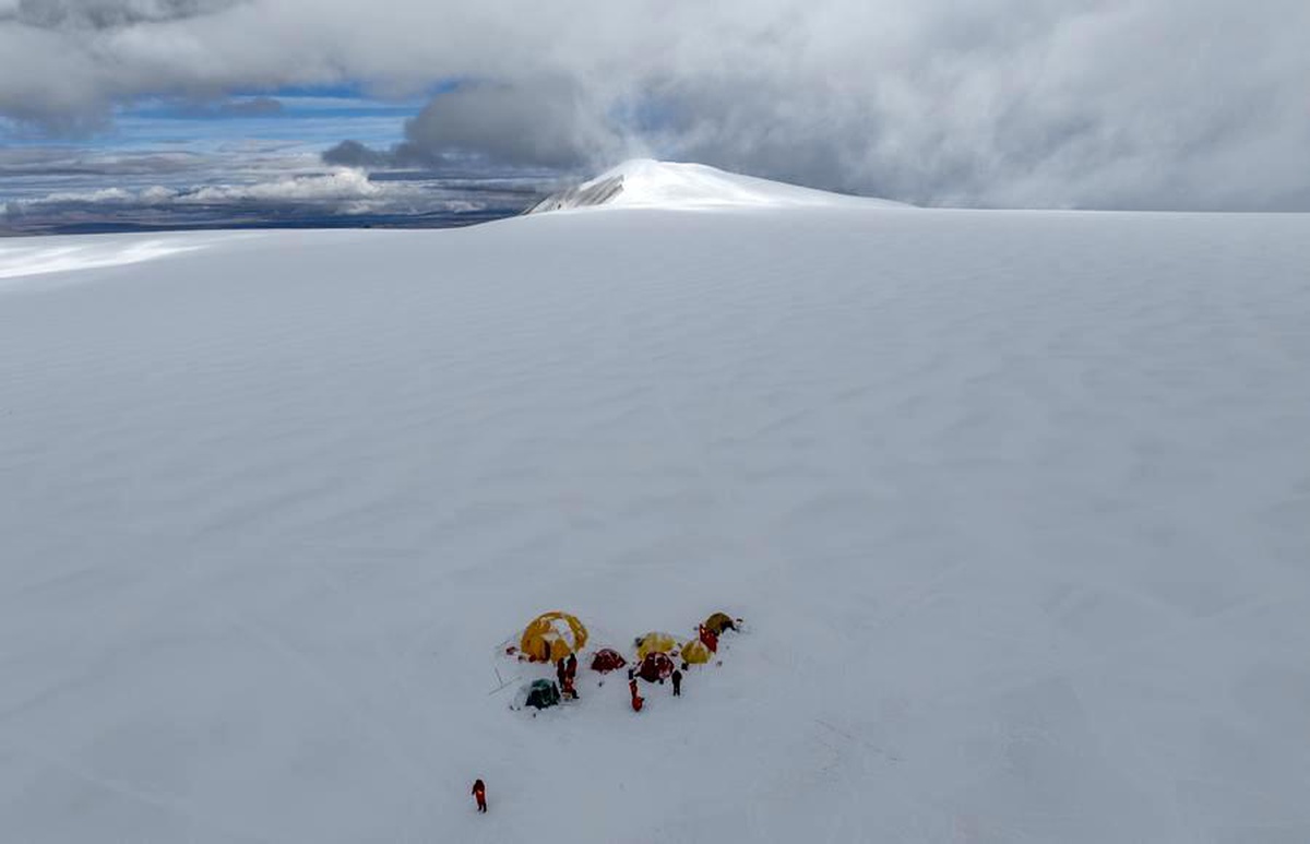 Çin\'den 324 Metre Uzun Buz Çekirdeği