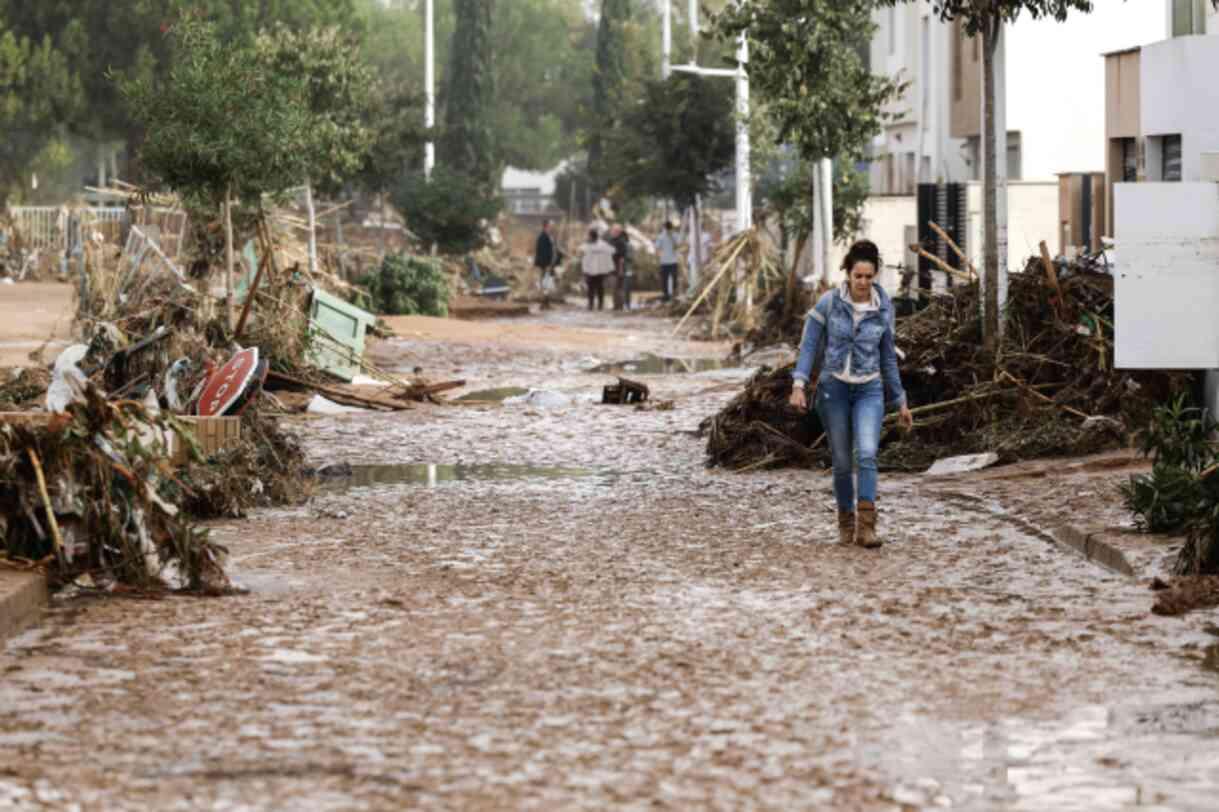 İspanya'nın Valencia Bölgesinde Sel Felaketi: Ölü Sayısı 72'ye Yükseldi