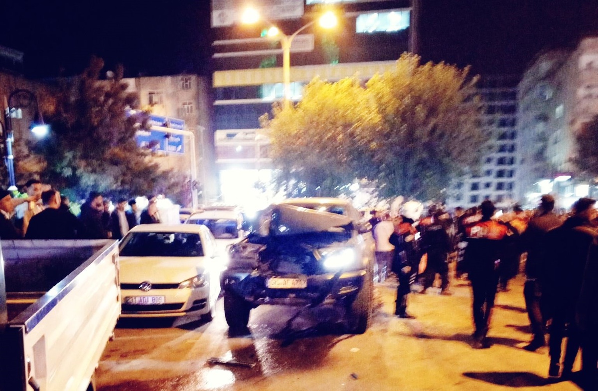 Mardin\'de Trafik Kazası: 6 Yaralı, 1 Tutuklu