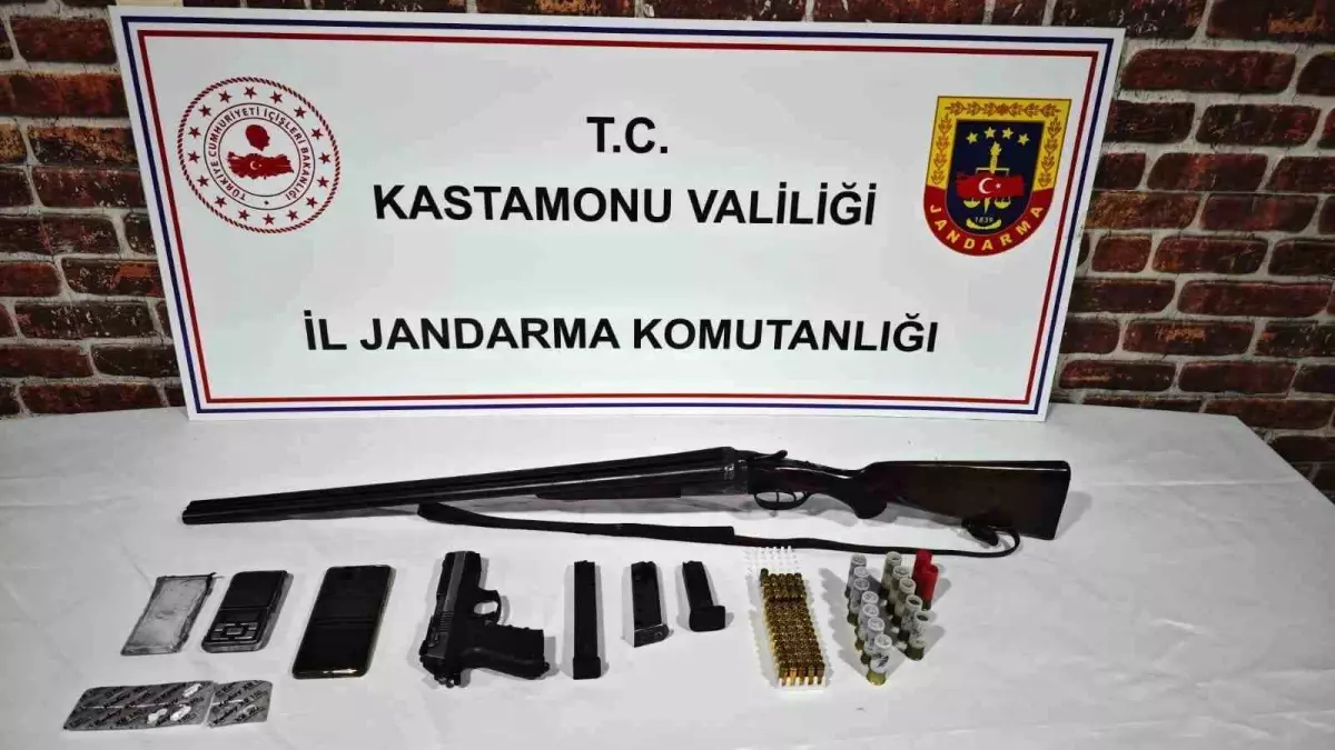 Kastamonu\'da Uyuşturucu Operasyonu: 2 Tutuklama