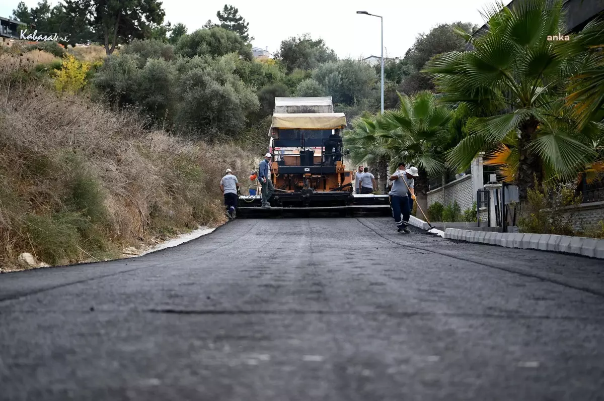 Kuşadası\'nda Yol Yapım Çalışmaları Hızla Devam Ediyor