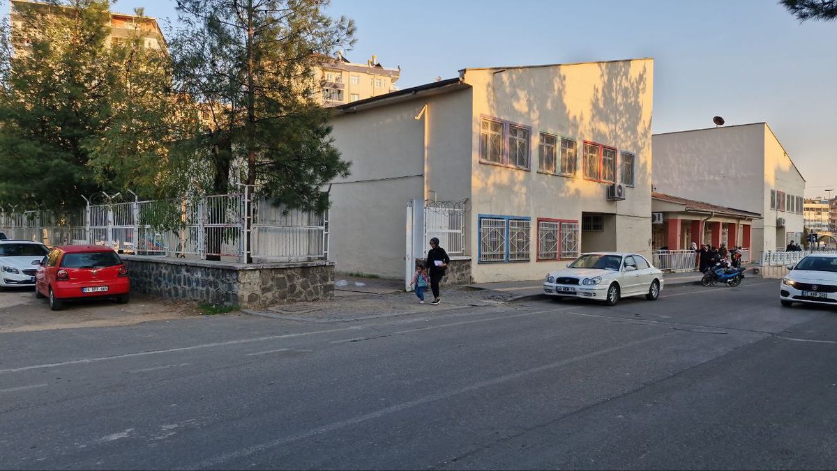 Diyarbakır\'da Akşam Zorbalığı
