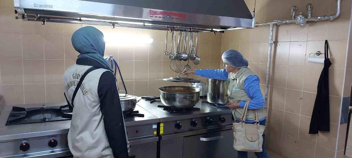 Niğde\'de Okul Kantinlerine Denetim