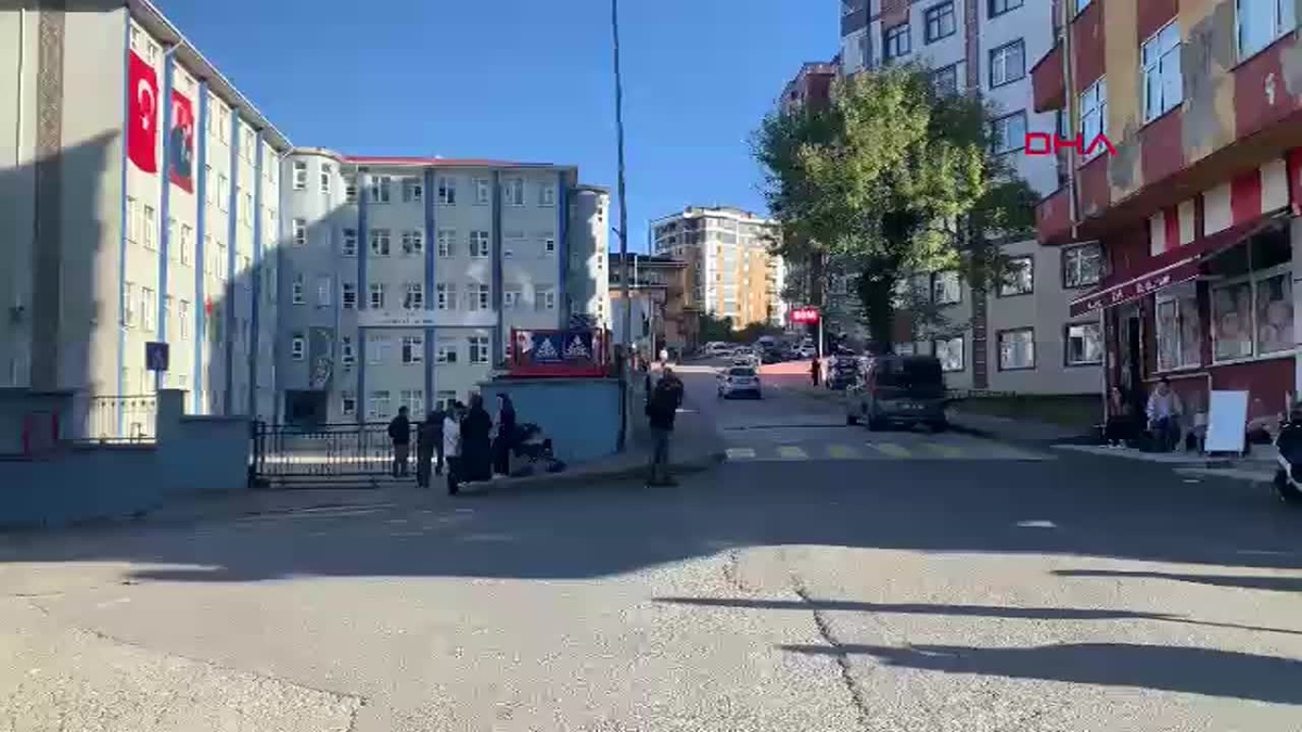 Rize\'de Yaya Geçidinde Kaza: 9 Yaşındaki Öğrenci Yaralandı