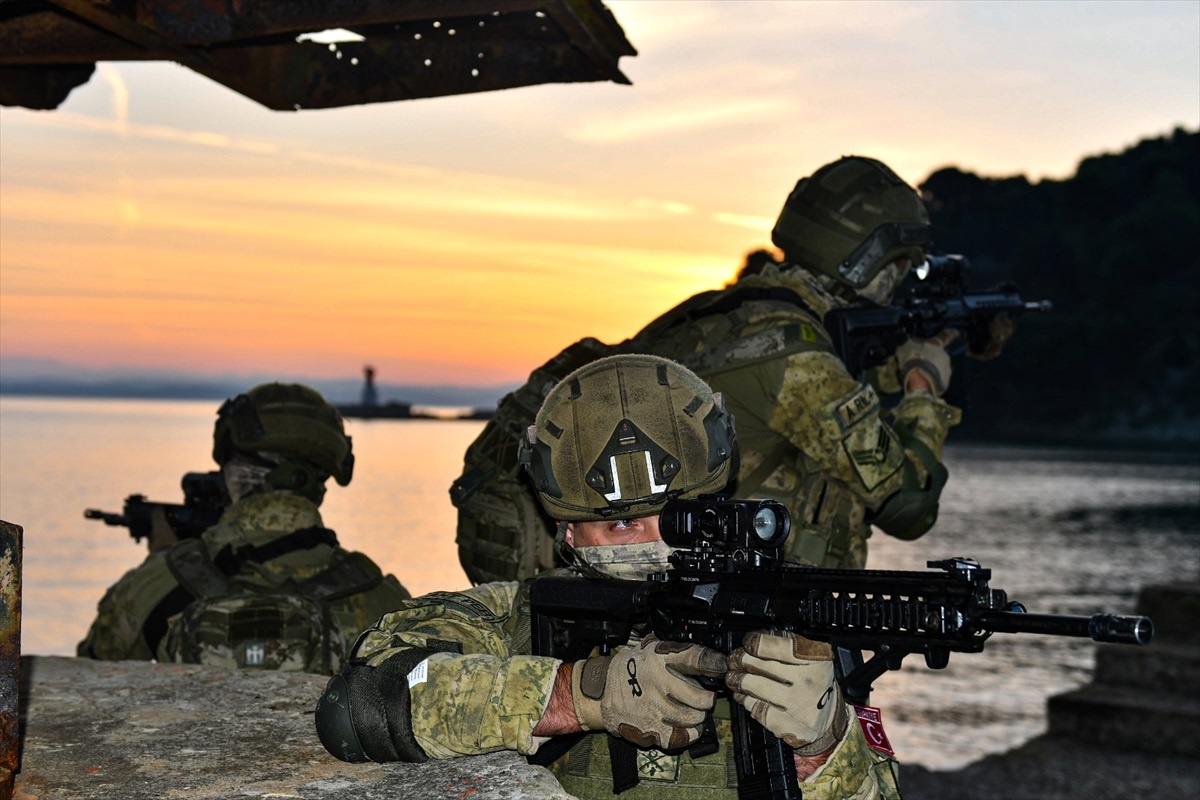 TCG Anadolu\'da Amfibi Akın Eğitimi