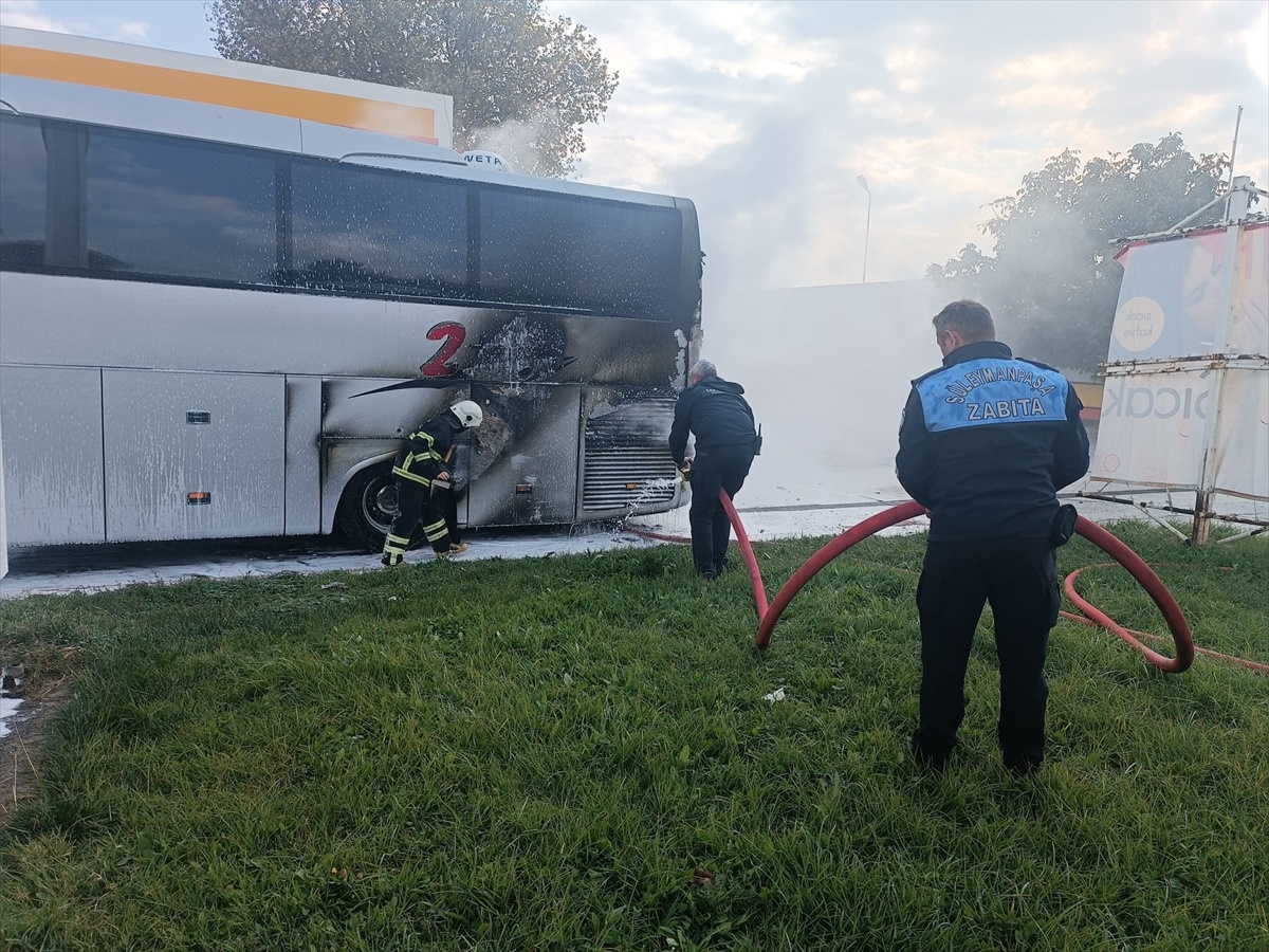 Tekirdağ\'da Otobüs Yangını
