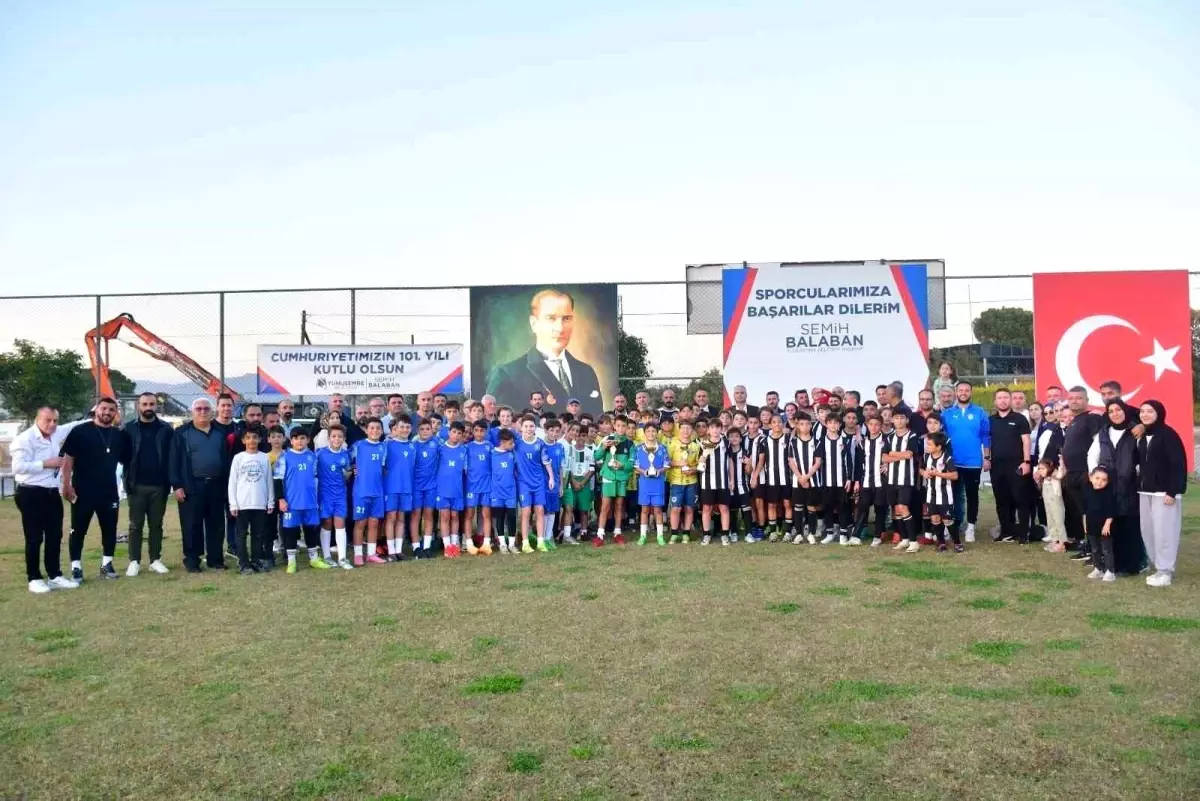 Yunusemre Belediyesi 29 Ekim Cumhuriyet Bayramı Futbol Turnuvası Sonuçlandı