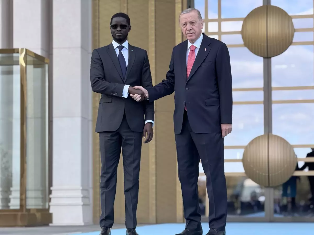 Cumhurbaşkanı Erdoğan, Senegal Cumhurbaşkanı Faye\'yi resmi törenle karşıladı