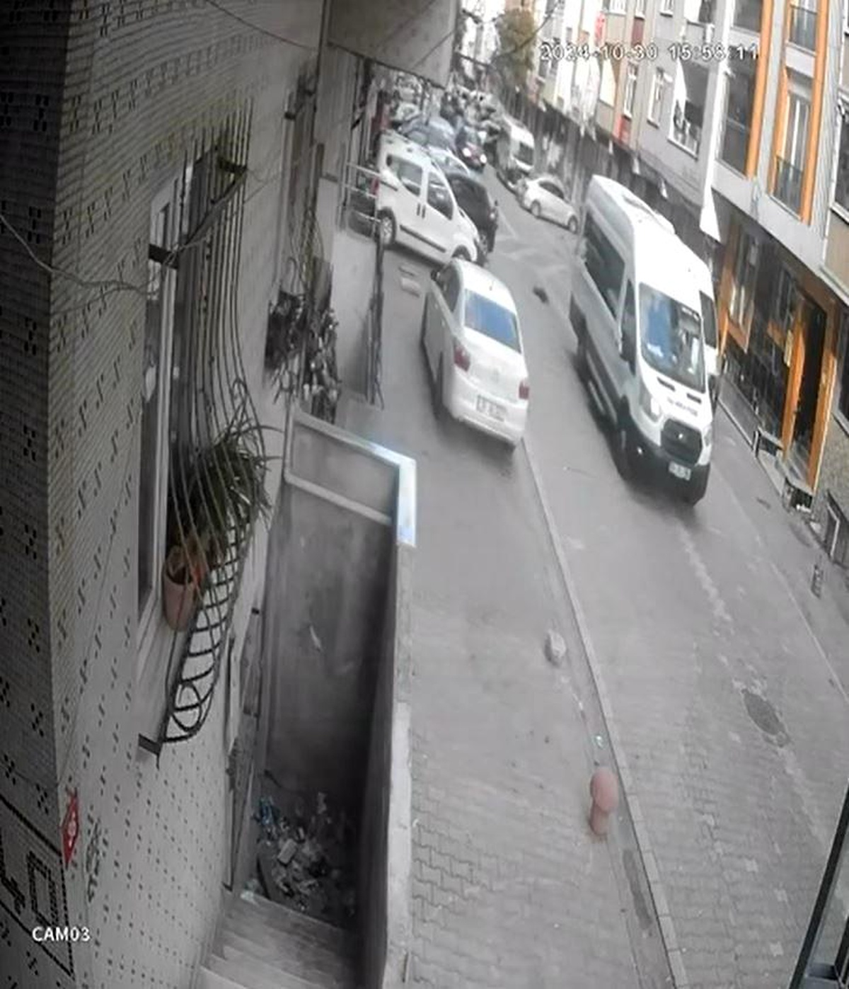 Esenyurt\'ta Minibüs Çocuğa Çarptı