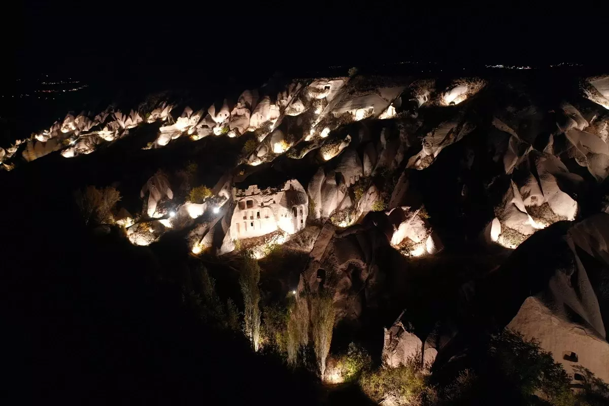 Güvercinlik Vadisi Gece Aydınlatıldı