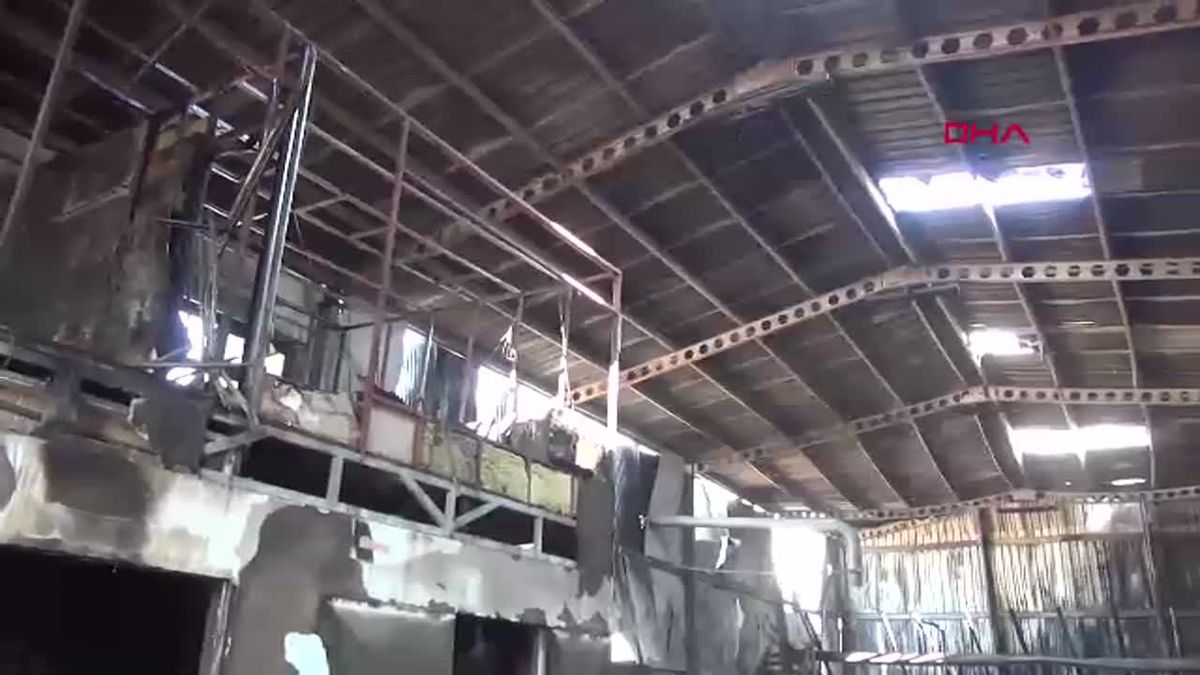Kayseri\'de Mobilya Fabrikasında Yangın