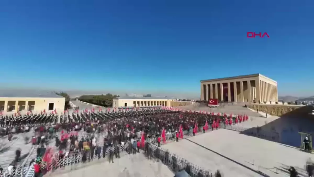 29 Ekim Cumhuriyet Bayramı\'nda Anıtkabir\'i 745 bin kişi ziyaret etti