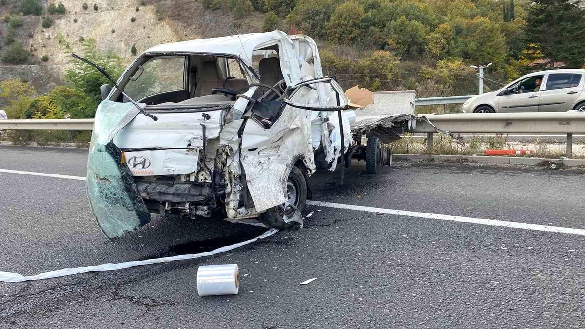 Bilecik\'te Trafik Kazası: 2 Yaralı