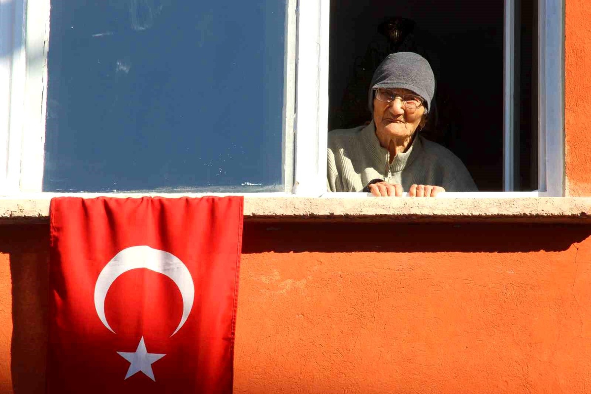 100 Yaşındaki Fatma Nine\'nin Anıları