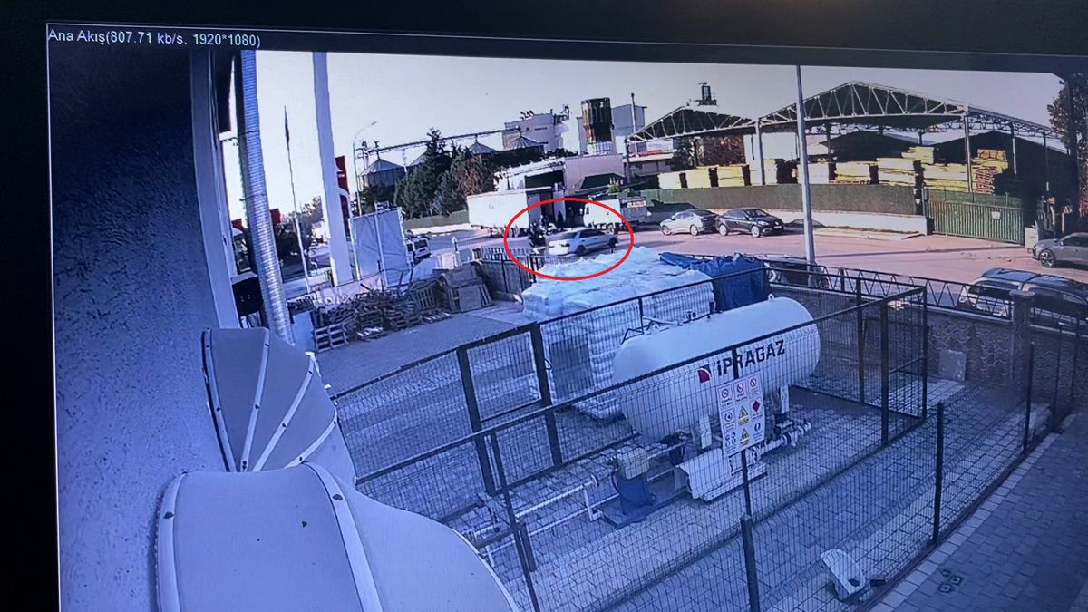 İnegöl\'de Motosiklet Kazası: 2 Yaralı