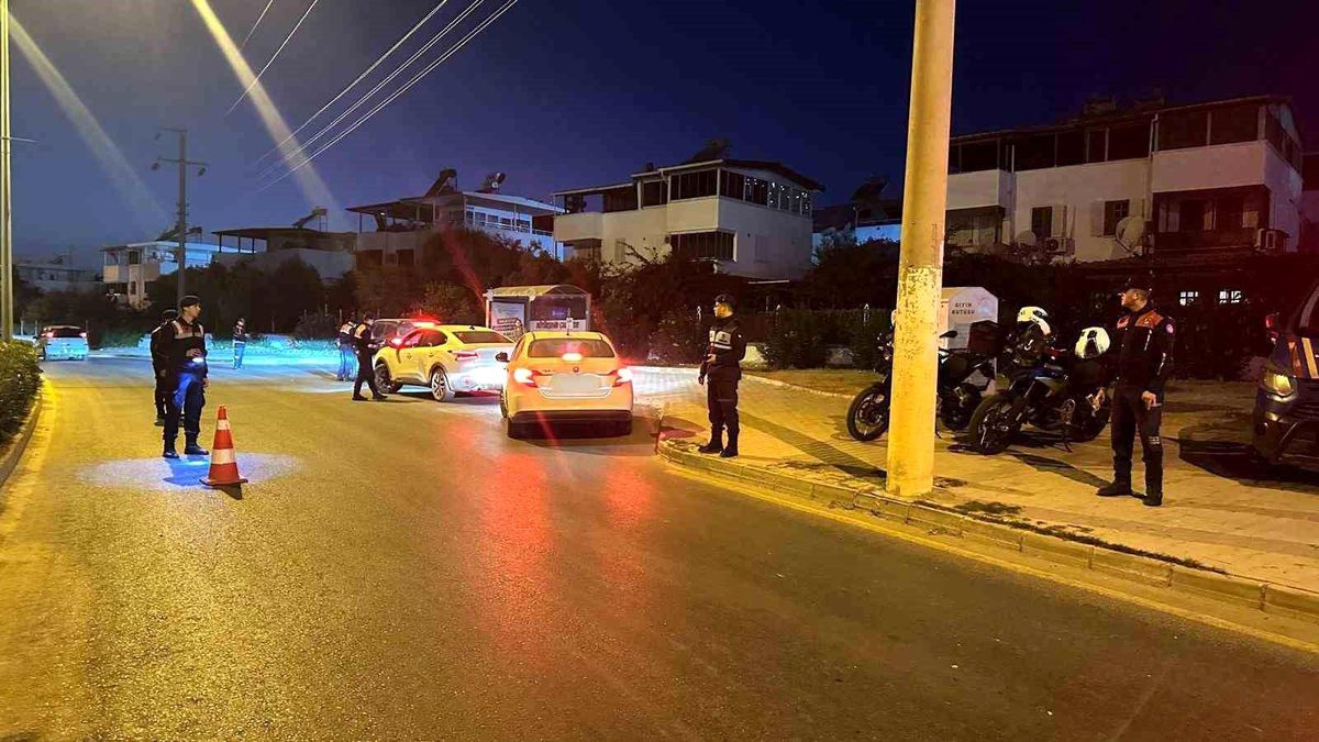 Didim\'de Jandarma Sıcak Nokta Uygulaması