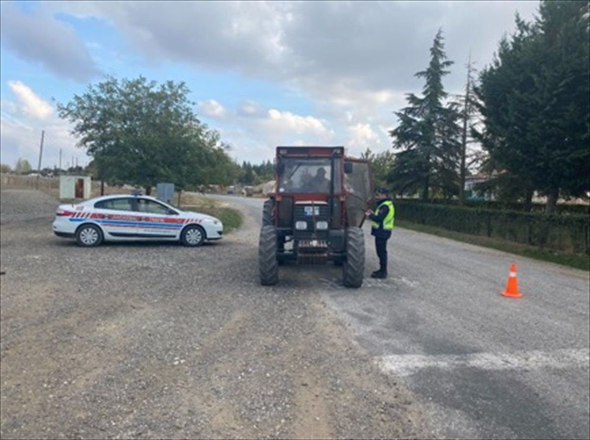 Kırklareli\'nde Trafik Denetimi: 100 Araç Men Edildi
