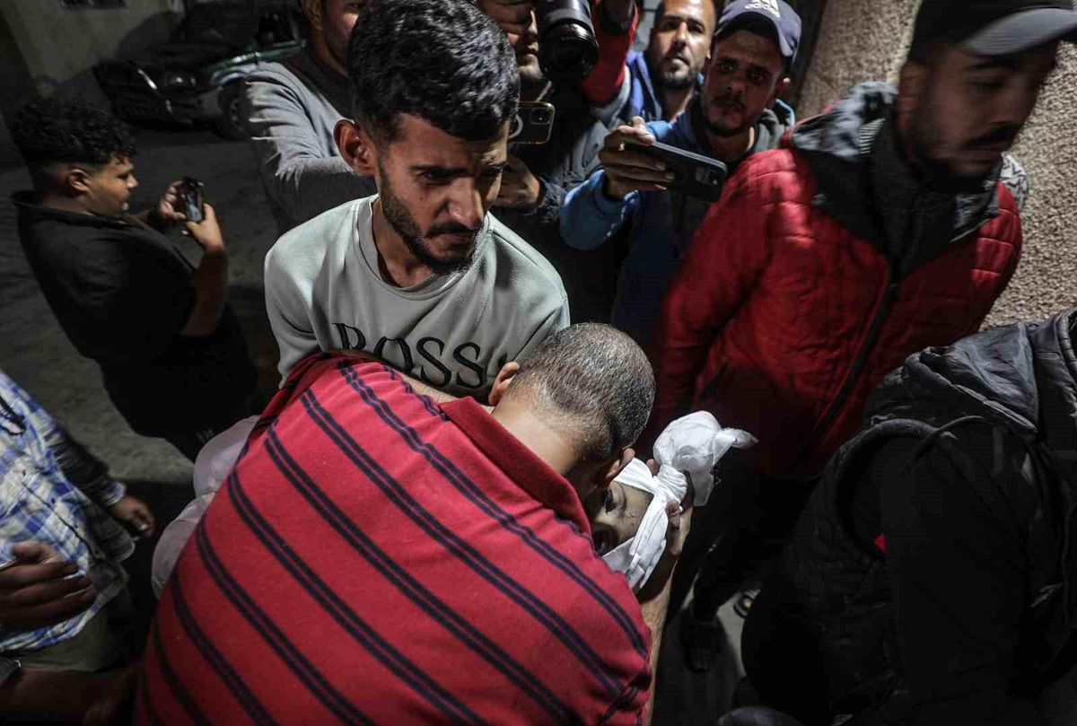 İsrail gece boyu Gazze\'yi vurdu: 47 ölü