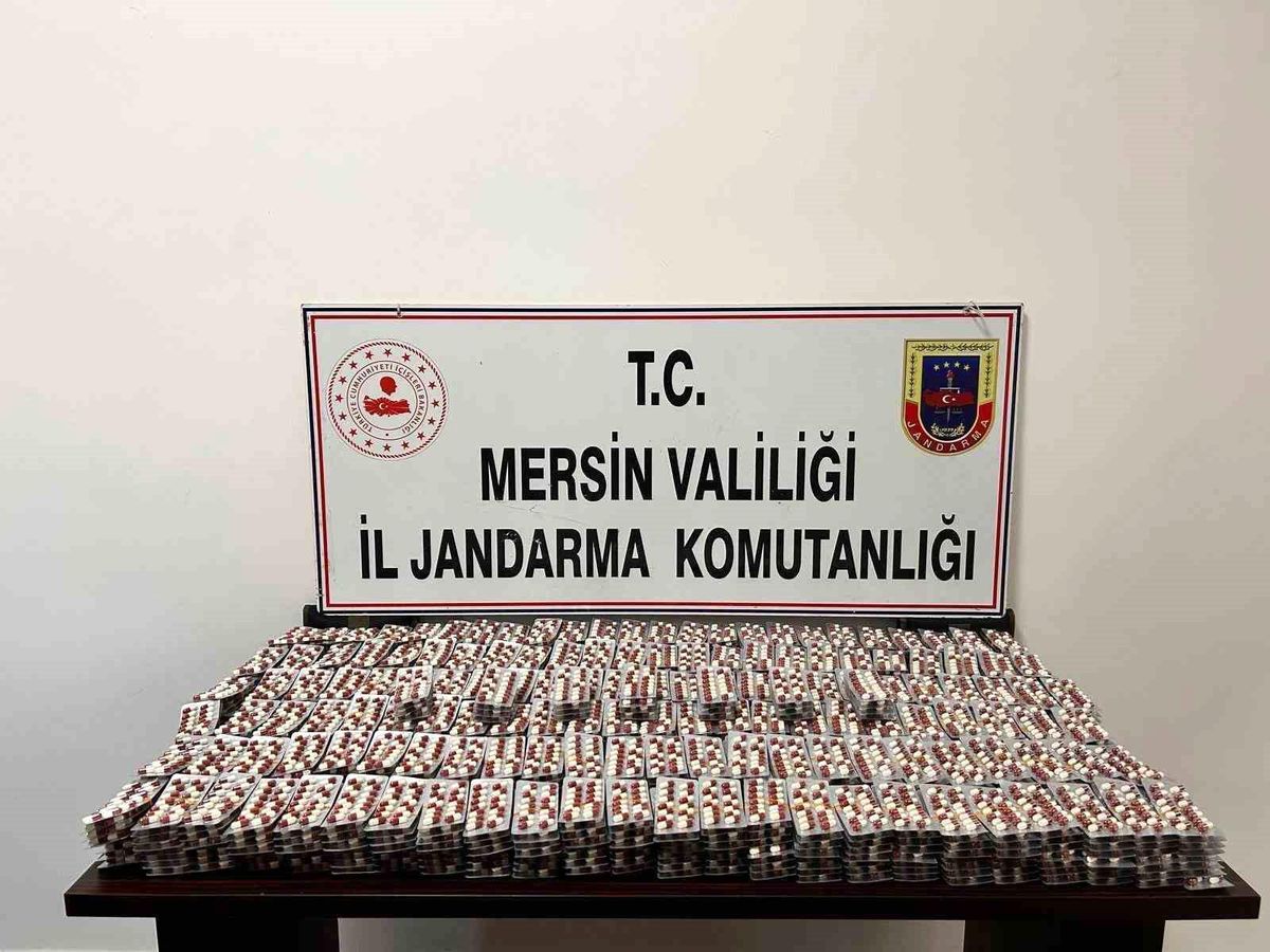 Mersin\'de Uyuşturucu Operasyonu: 25 Bin Hap Ele Geçirildi
