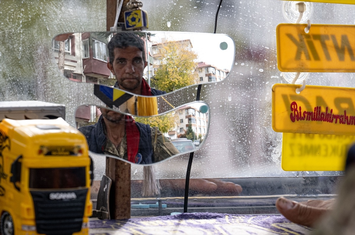 Sarı Kanarya ile Hayal Peşinde