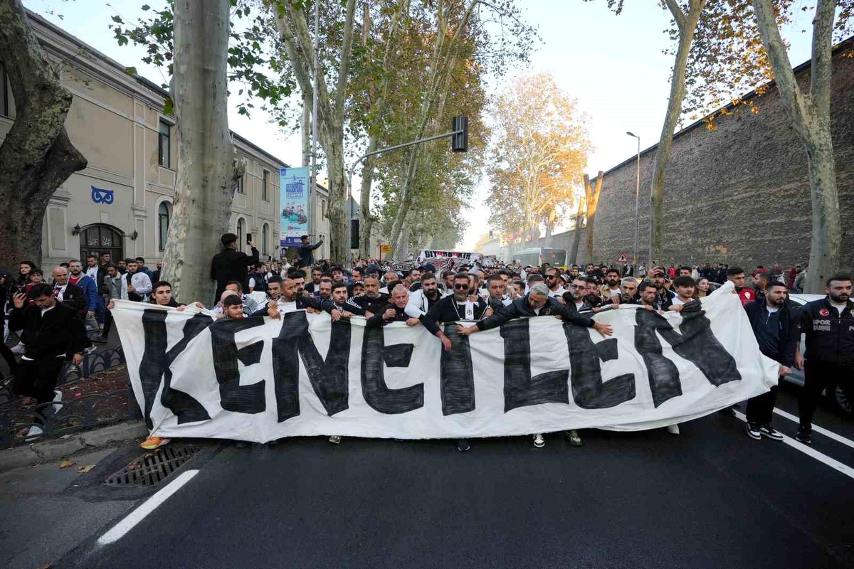 Beşiktaş\'tan Sessiz Yürüyüş