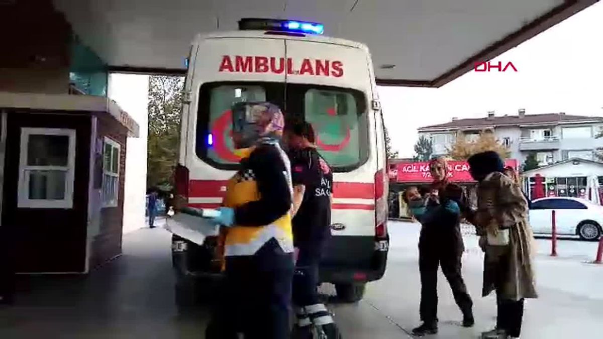 AVM\'de merdivene eli sıkışan çocuğun parmağı koptu