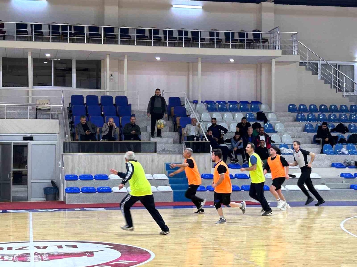 Elazığ\'da Birimler Arası Basketbol Turnuvası Başladı