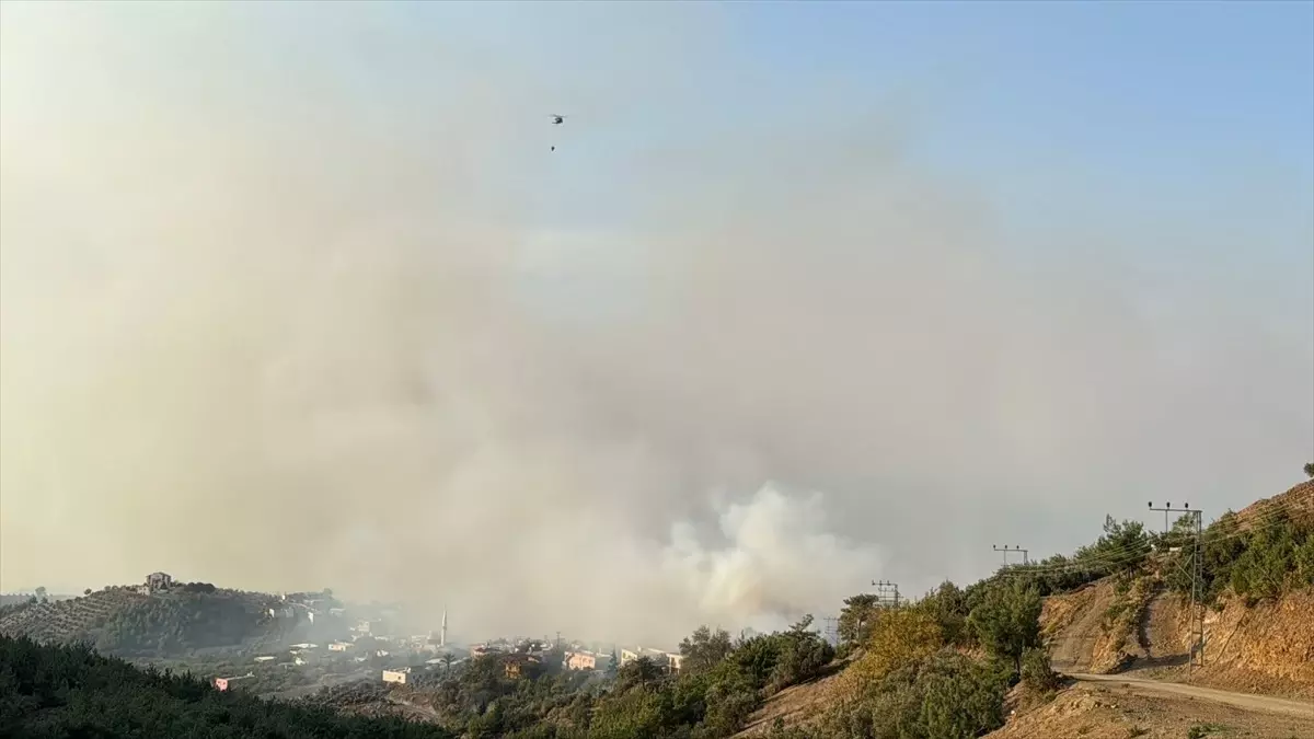 Hatay\'da Orman Yangını Kontrol Altına Alınıyor