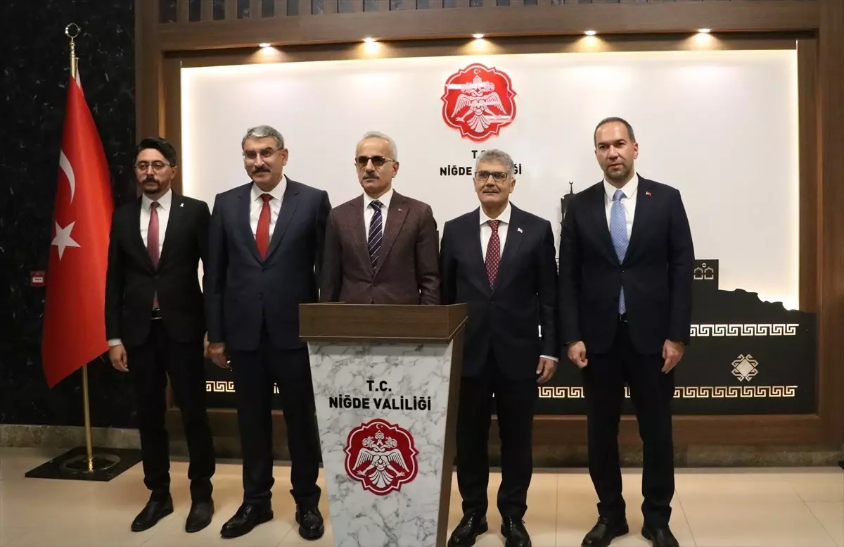 Ulaştırma ve Altyapı Bakanı Uraloğlu, AK Parti Niğde Merkez İlçe Kongresi\'nde konuştu Açıklaması